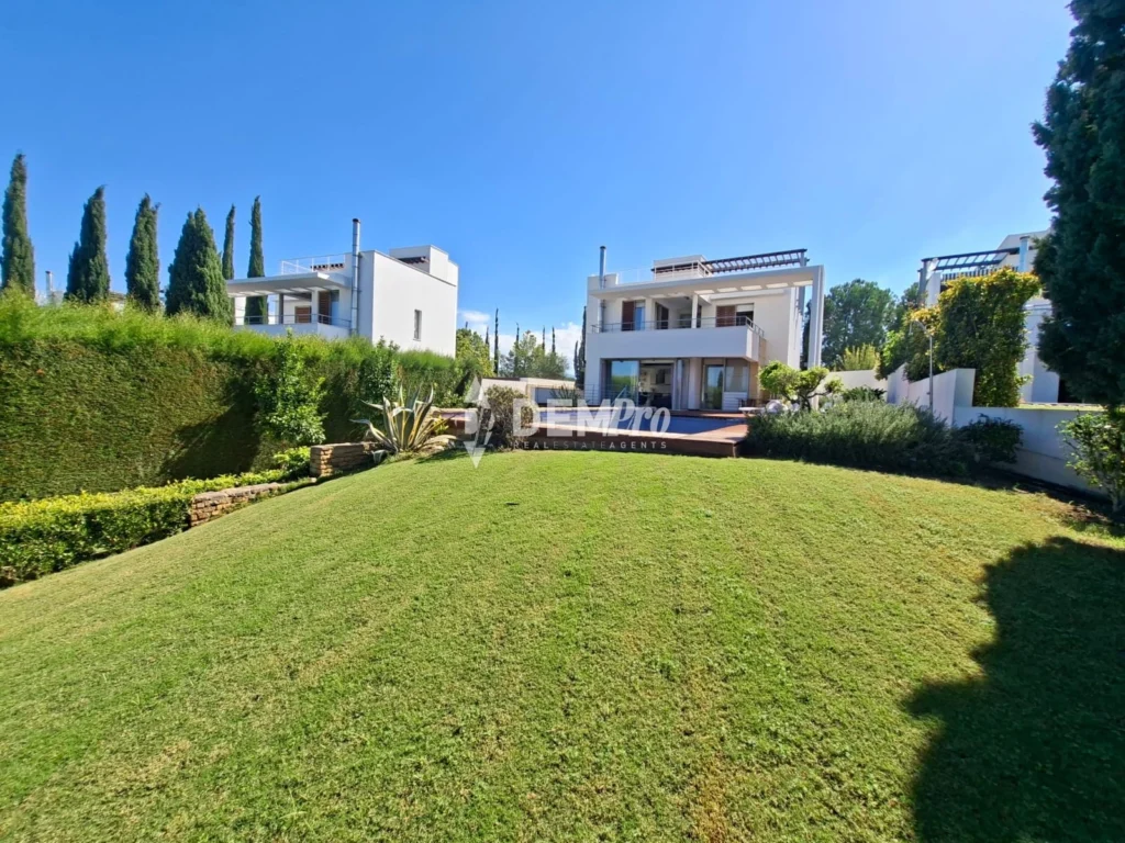 4 Bedroom House for Sale in Latchi (Lakki / Latsi), Paphos District