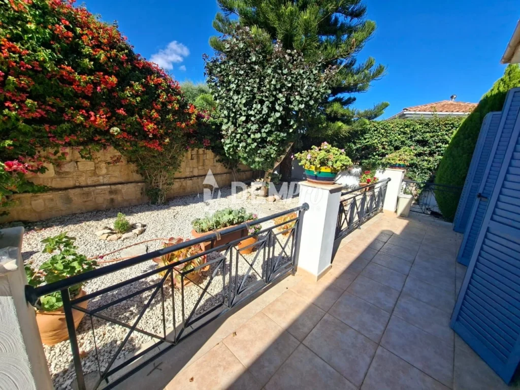 3 Bedroom House for Sale in Latchi (Lakki / Latsi), Paphos District