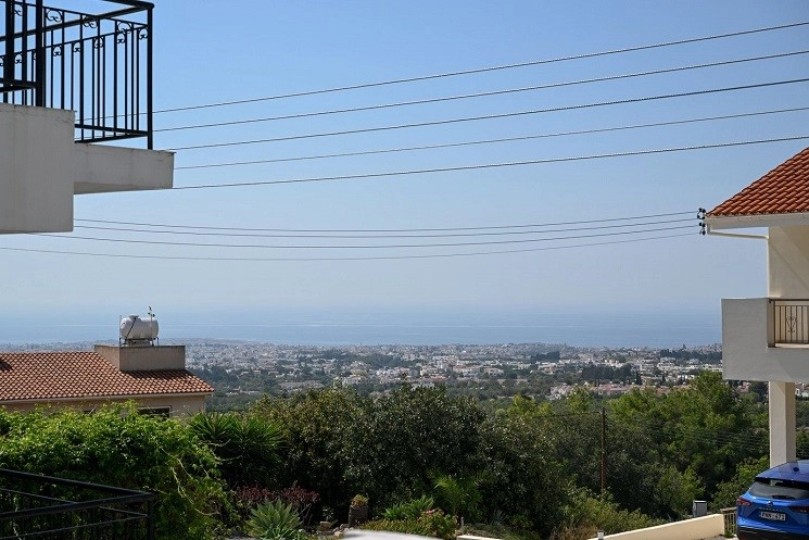 3 Bedroom House for Sale in Mesa Chorio, Paphos District