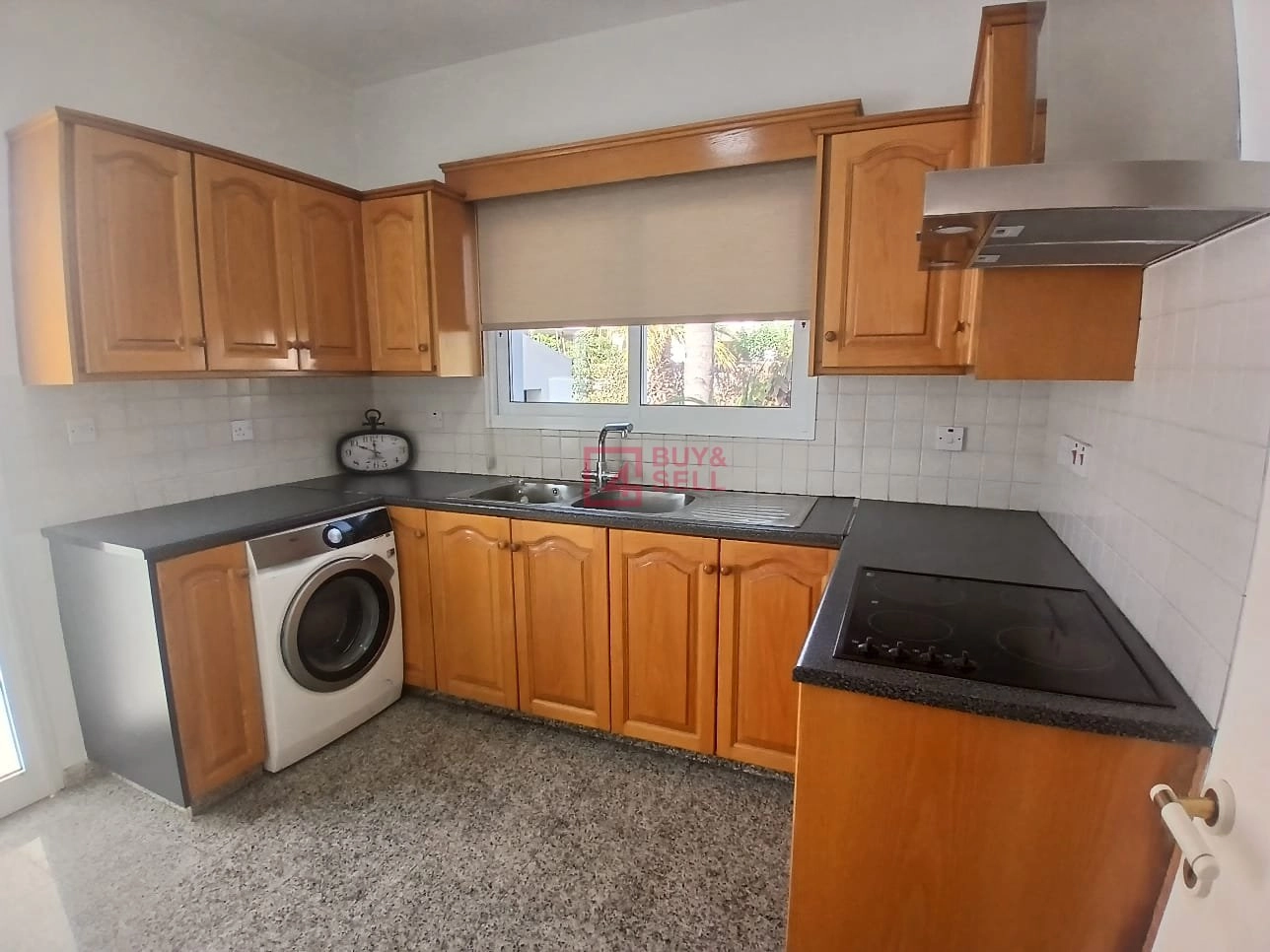 6+ Bedroom House for Rent in Mouttagiaka, Limassol District