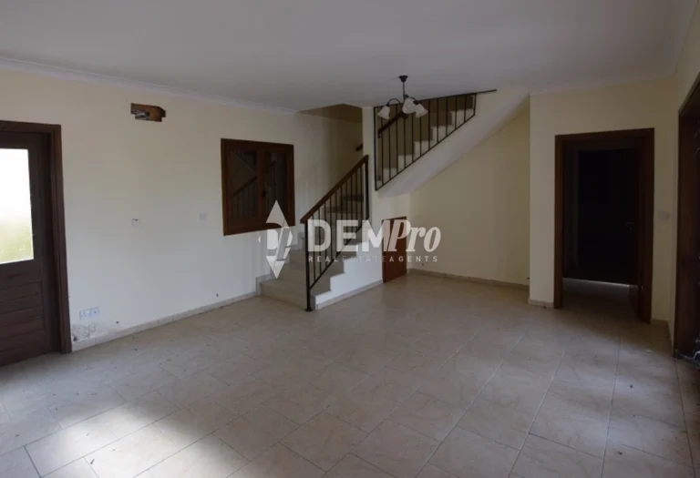 Cheap Houses and Villas for Sale Paphos up to 300000 euro