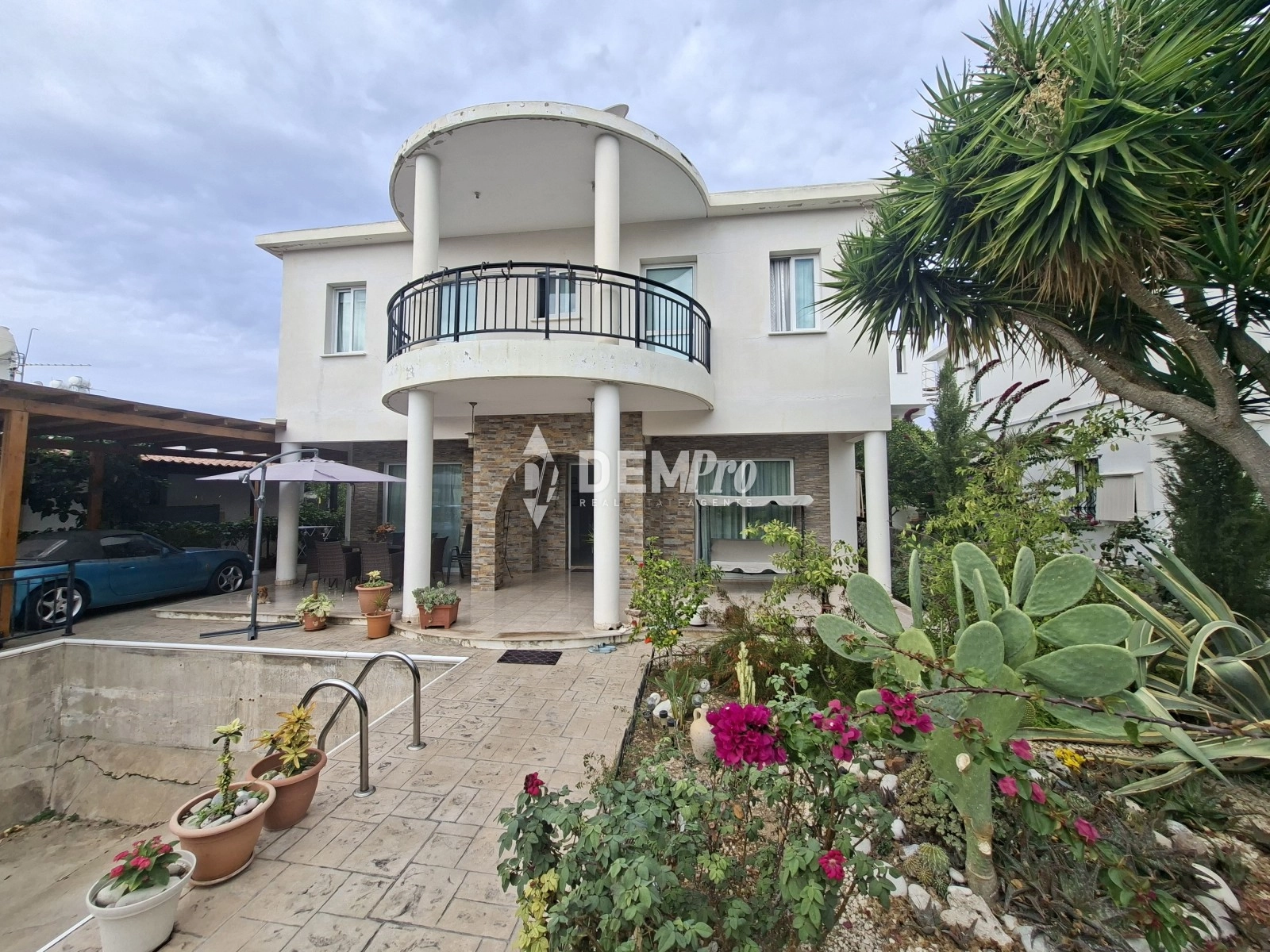 4 Bedroom House for Sale in Kato Paphos