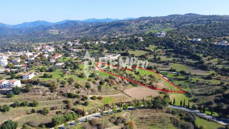 11,706m² Plot for Sale in Peristerona Pafou, Paphos District