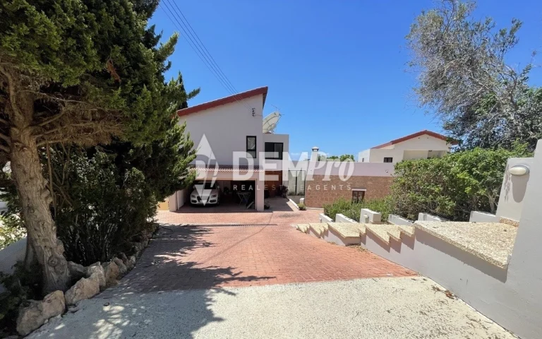 5 Bedroom House for Sale in Paphos District