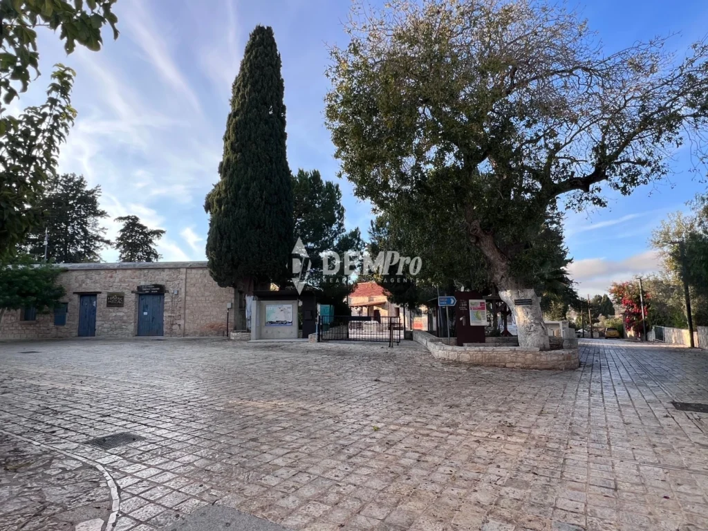 1,338m² Plot for Sale in Paphos District