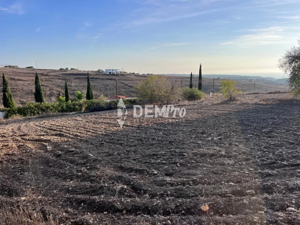 1,338m² Plot for Sale in Paphos District