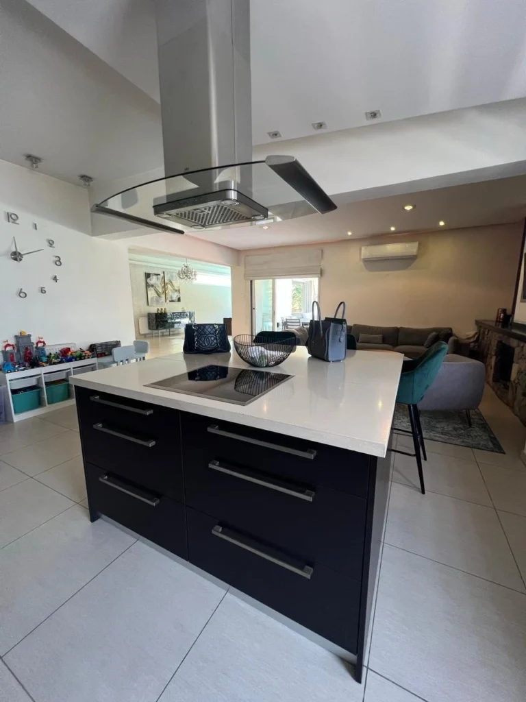4 Bedroom House for Sale in Limassol – Ekali