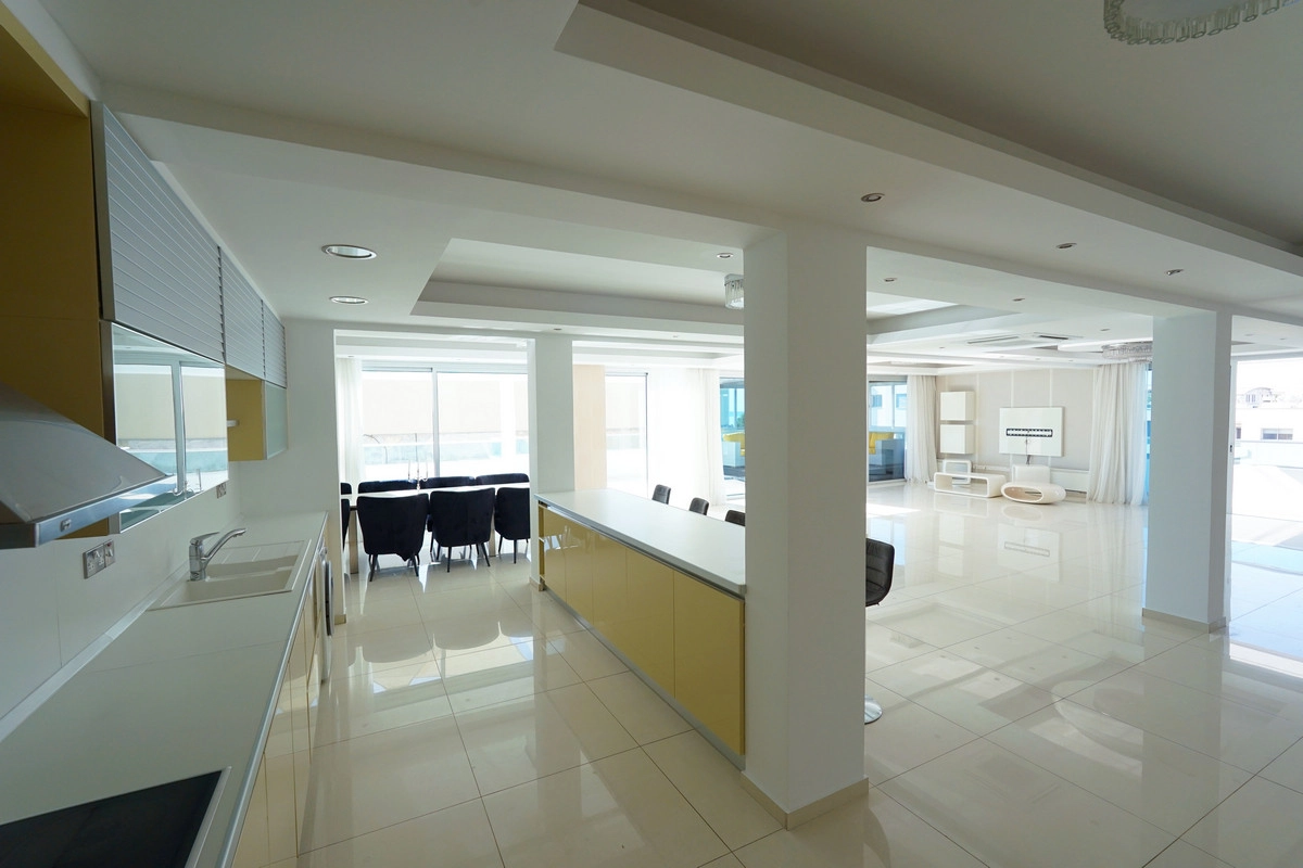 6+ Bedroom Apartment for Sale in Limassol District