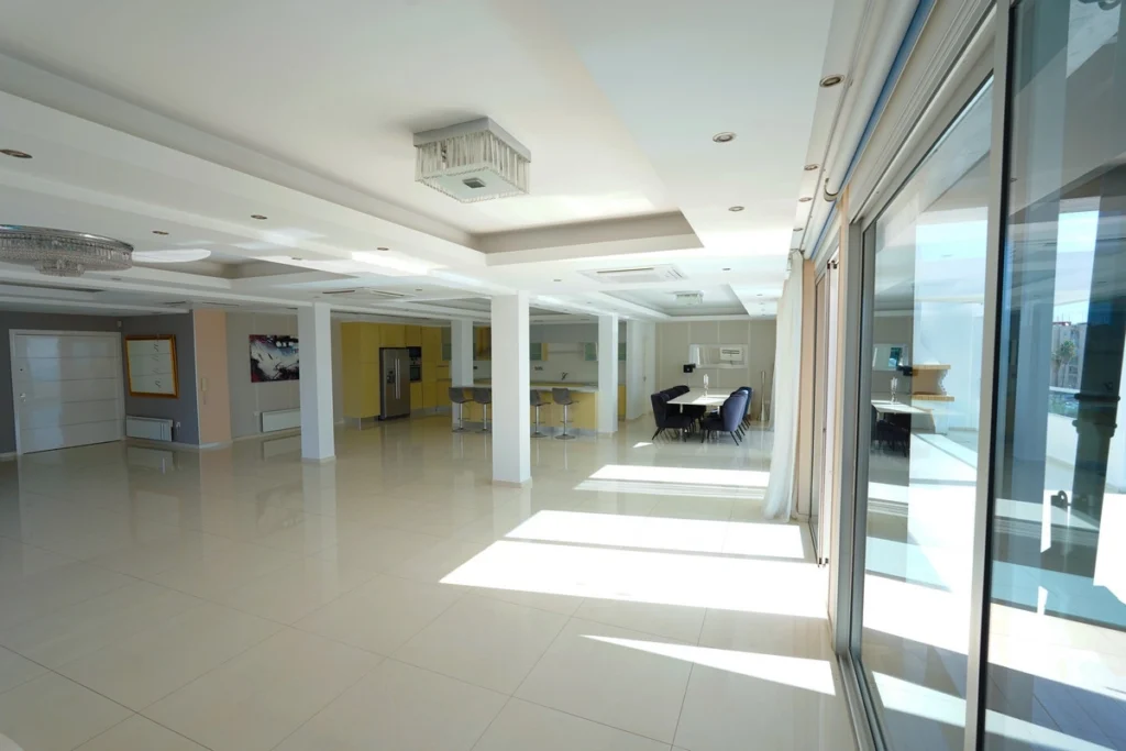 6+ Bedroom Apartment for Sale in Limassol District