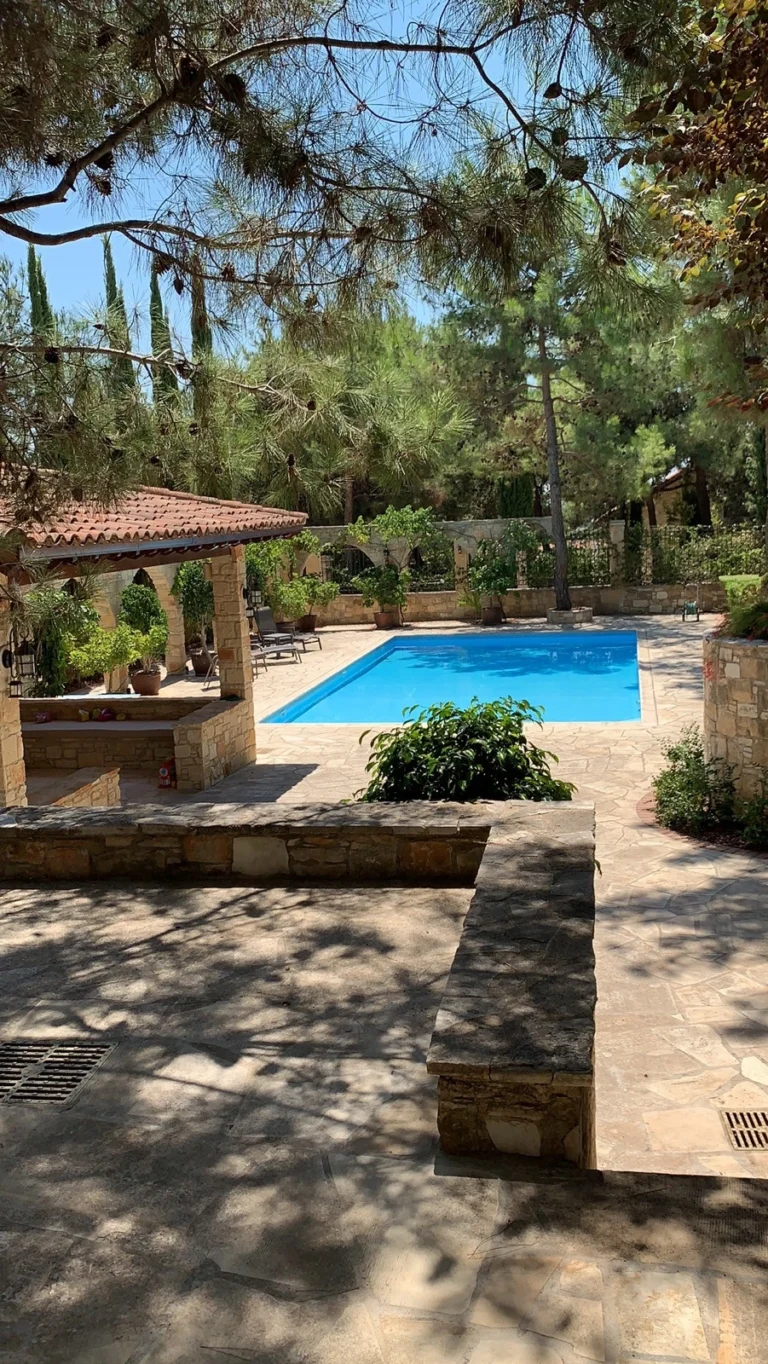 6+ Bedroom House for Sale in Limassol District