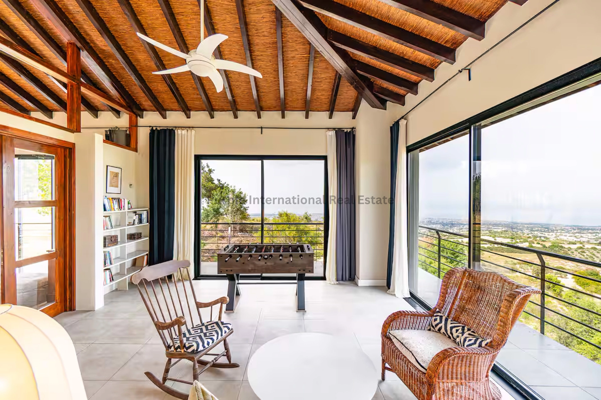 5 Bedroom House for Sale in Tsada, Paphos District