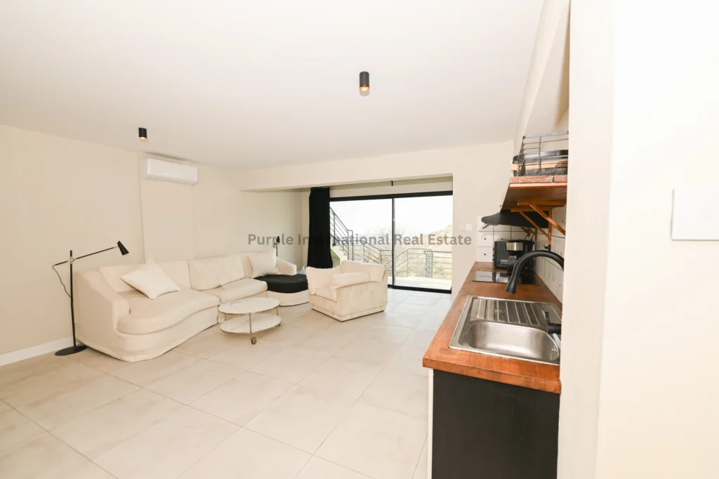 5 Bedroom House for Sale in Tsada, Paphos District