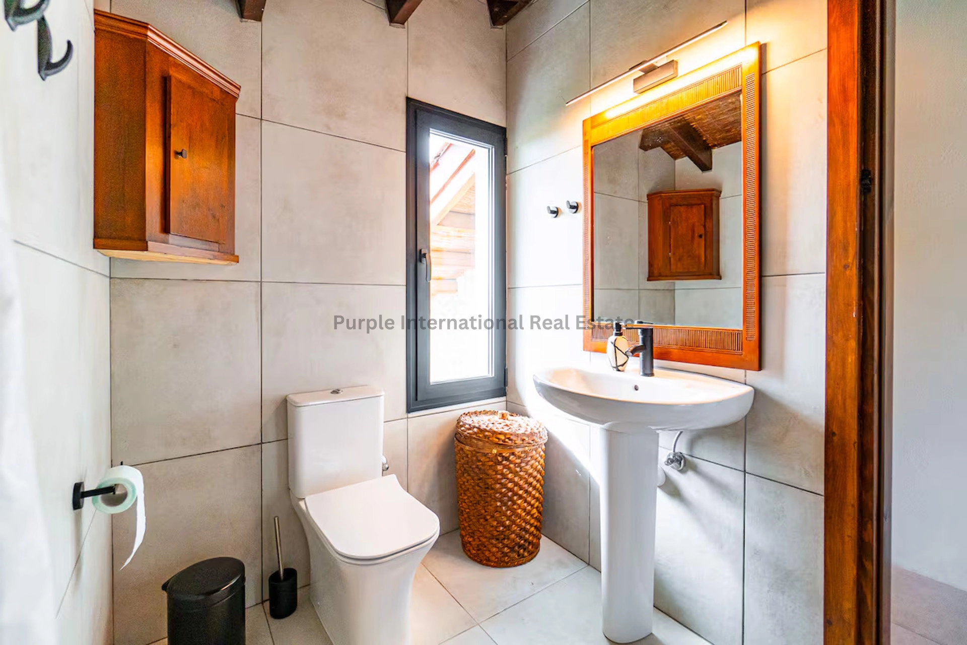 5 Bedroom House for Sale in Tsada, Paphos District