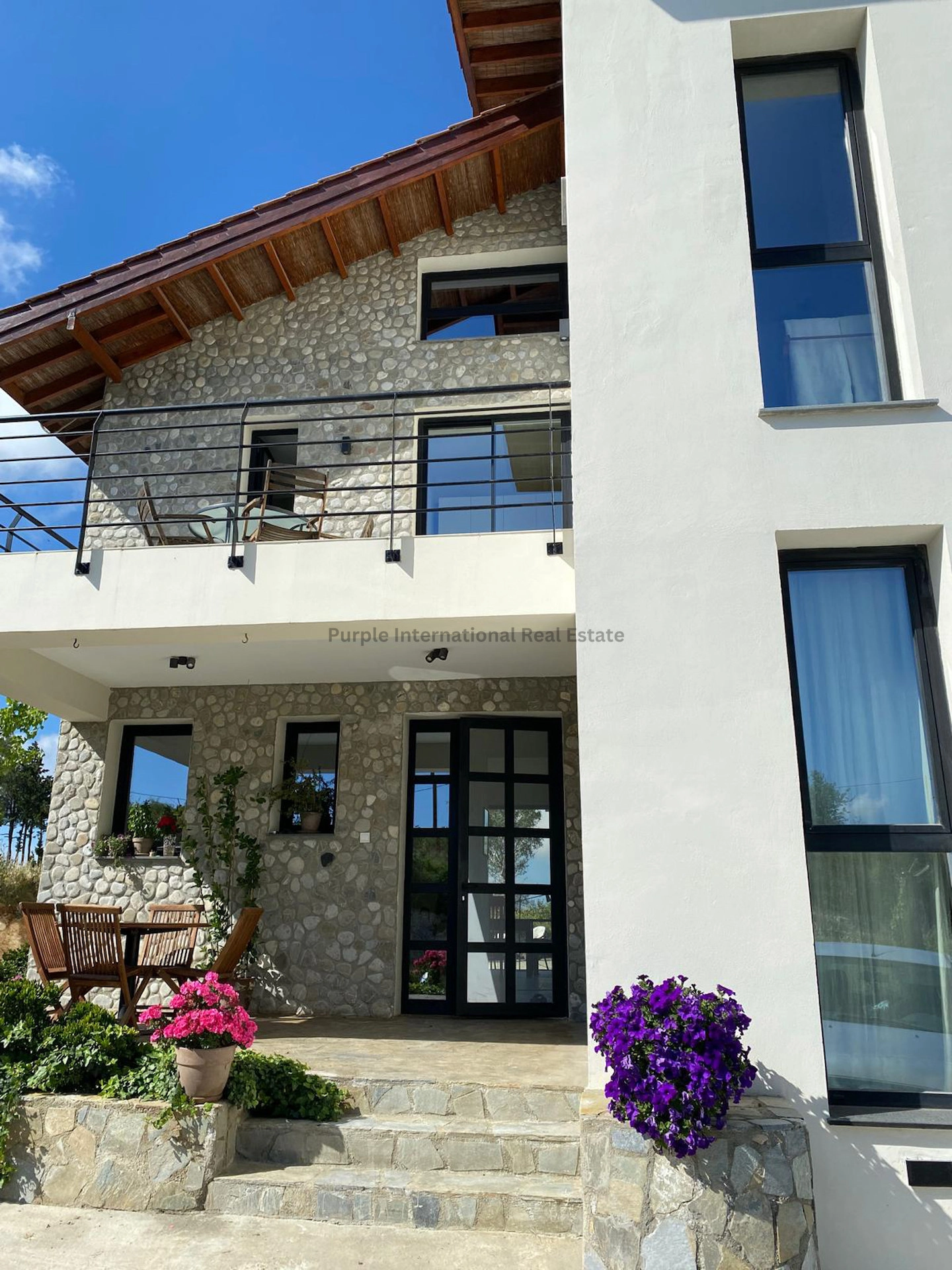 5 Bedroom House for Sale in Tsada, Paphos District