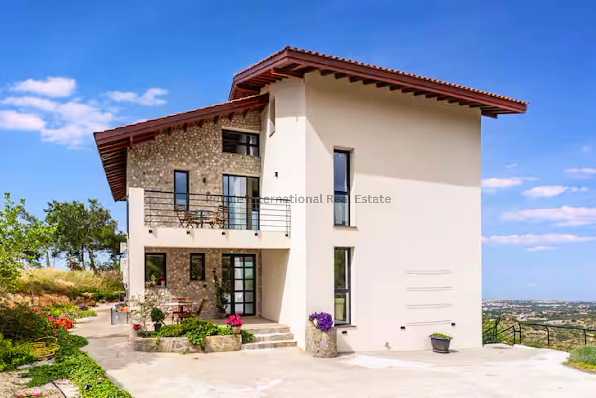 5 Bedroom House for Sale in Tsada, Paphos District