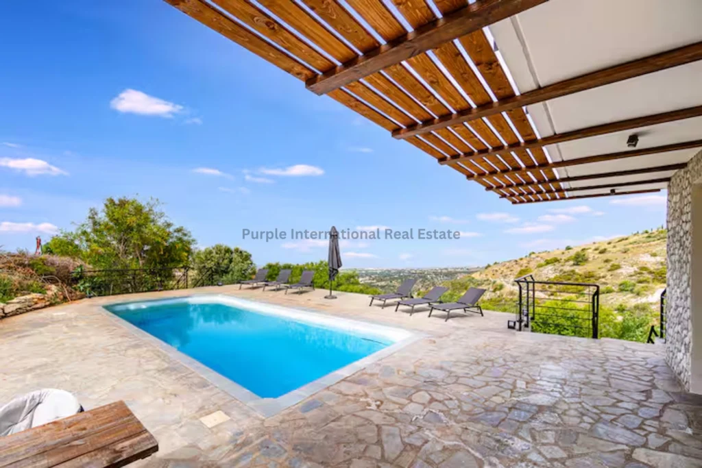 5 Bedroom House for Sale in Tsada, Paphos District