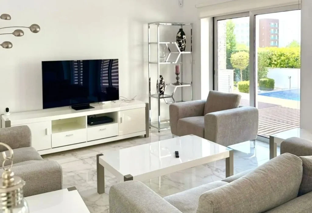 6+ Bedroom House for Sale in Geroskipou, Paphos District