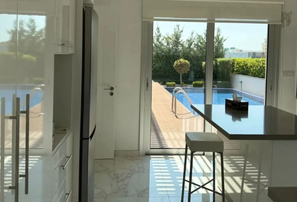 6+ Bedroom House for Sale in Geroskipou, Paphos District