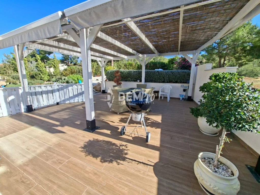 3 Bedroom House for Sale in Argaka, Paphos District