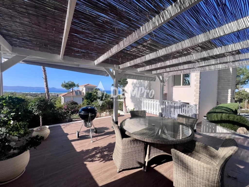 3 Bedroom House for Sale in Argaka, Paphos District