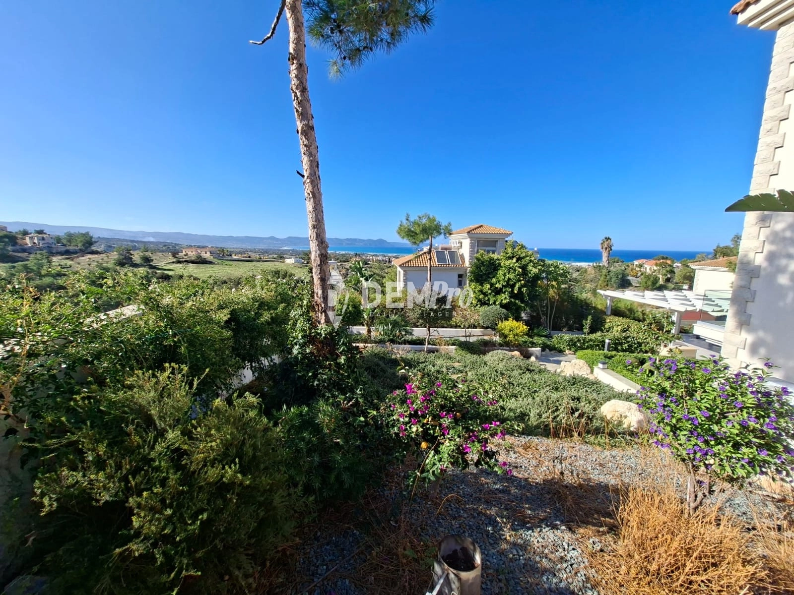 3 Bedroom House for Sale in Argaka, Paphos District