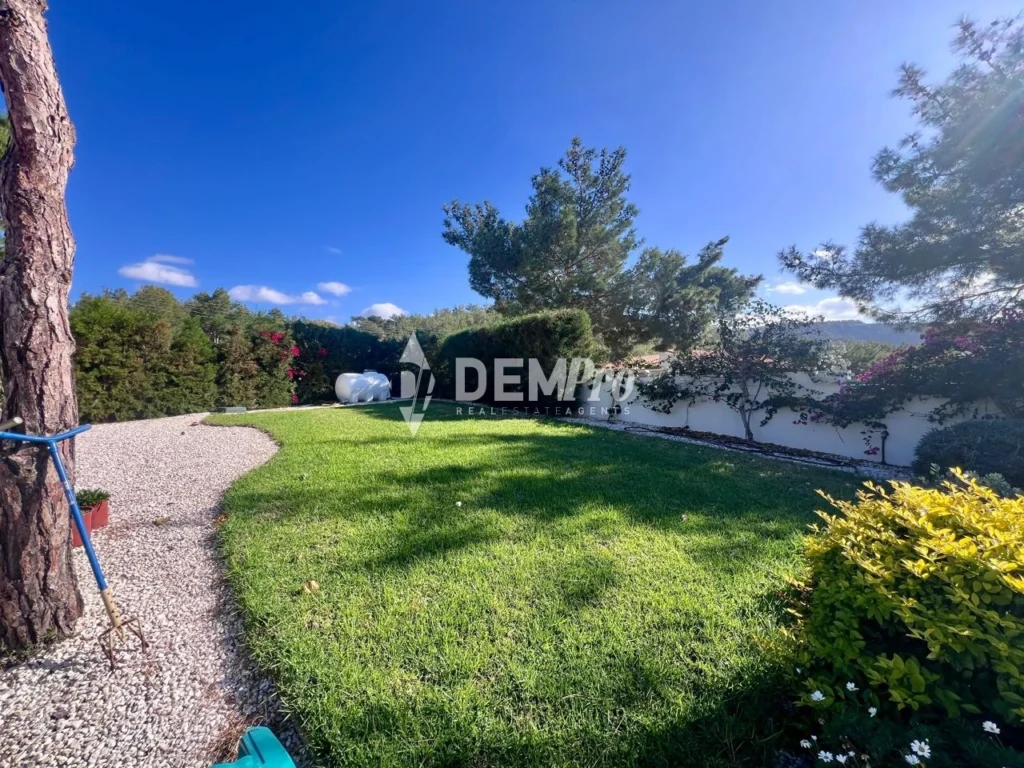 3 Bedroom House for Sale in Argaka, Paphos District