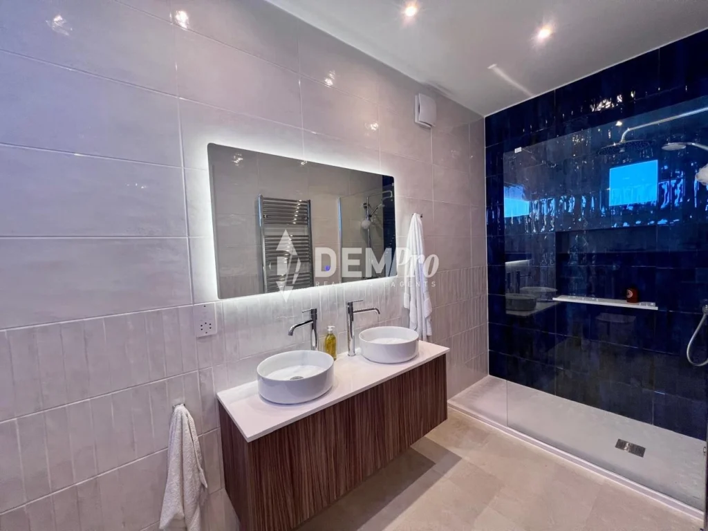 3 Bedroom House for Sale in Argaka, Paphos District