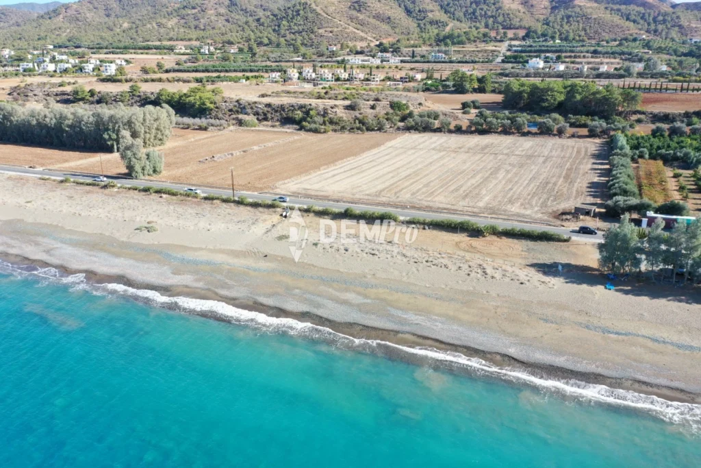 16,063m² Plot for Sale in Argaka, Paphos District