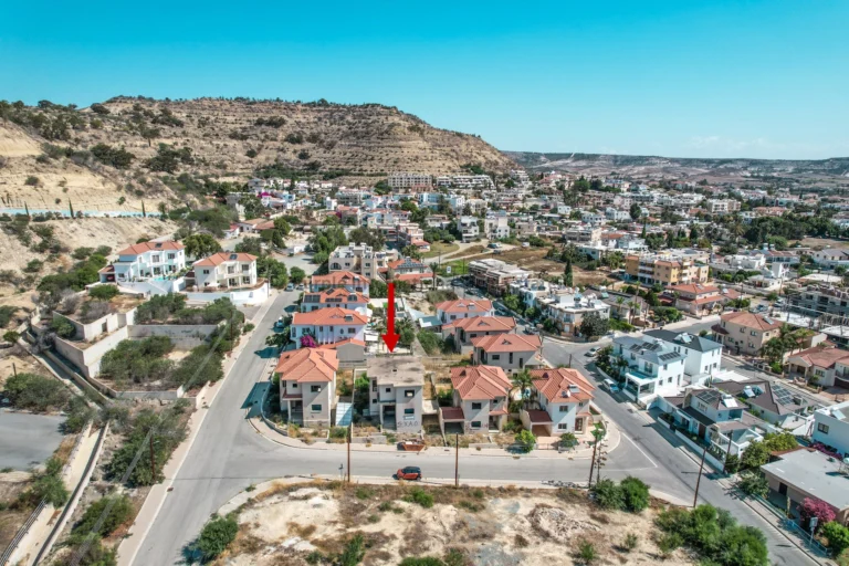 Cheap Houses and Villas for Sale Larnaca up to 300000 euro