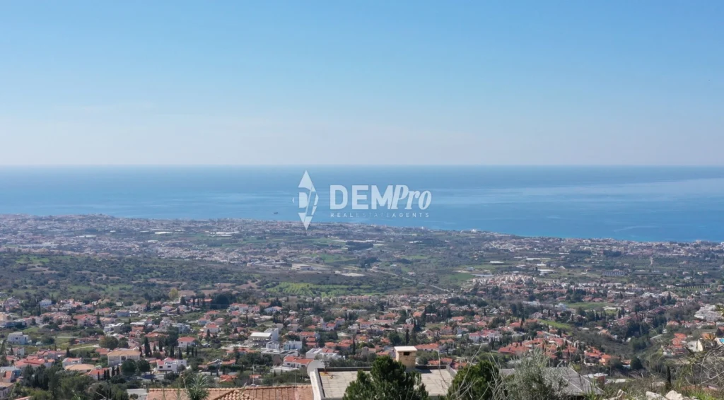 1,050m² Plot for Sale in Tala, Paphos District
