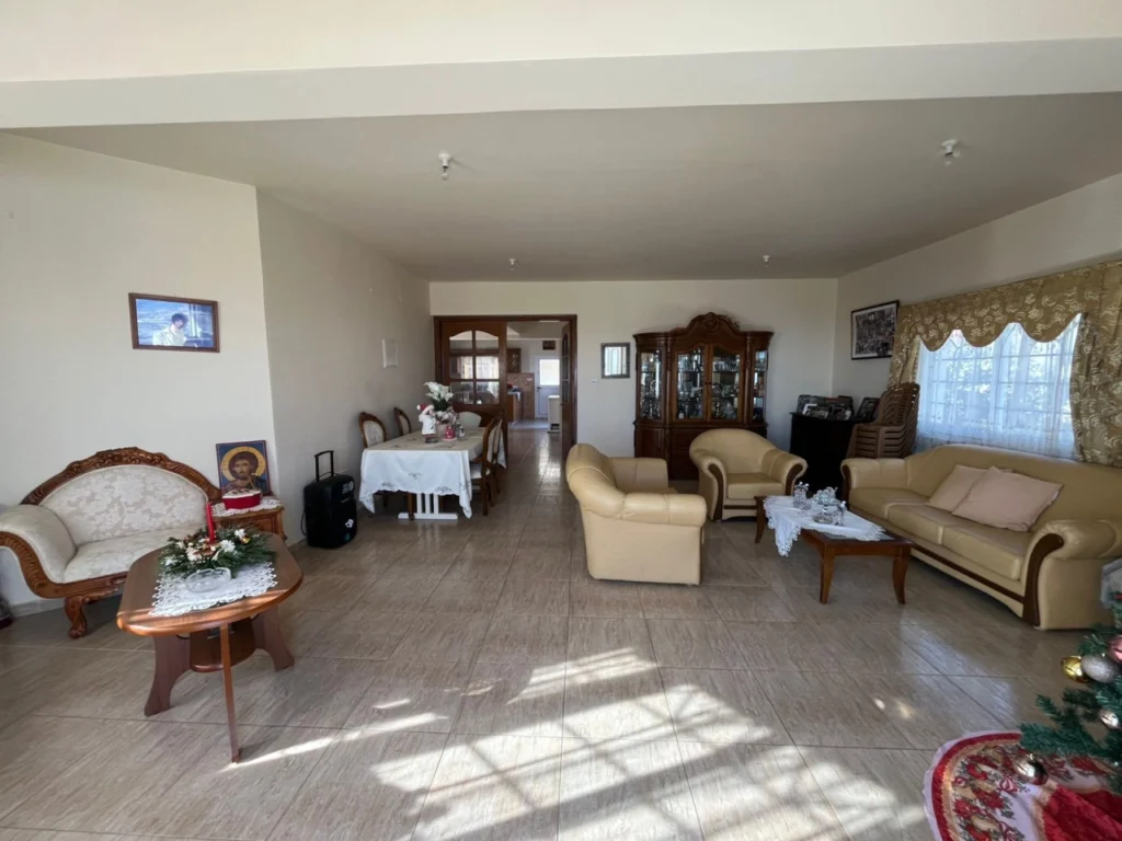 6+ Bedroom House for Sale in Pissouri, Limassol District