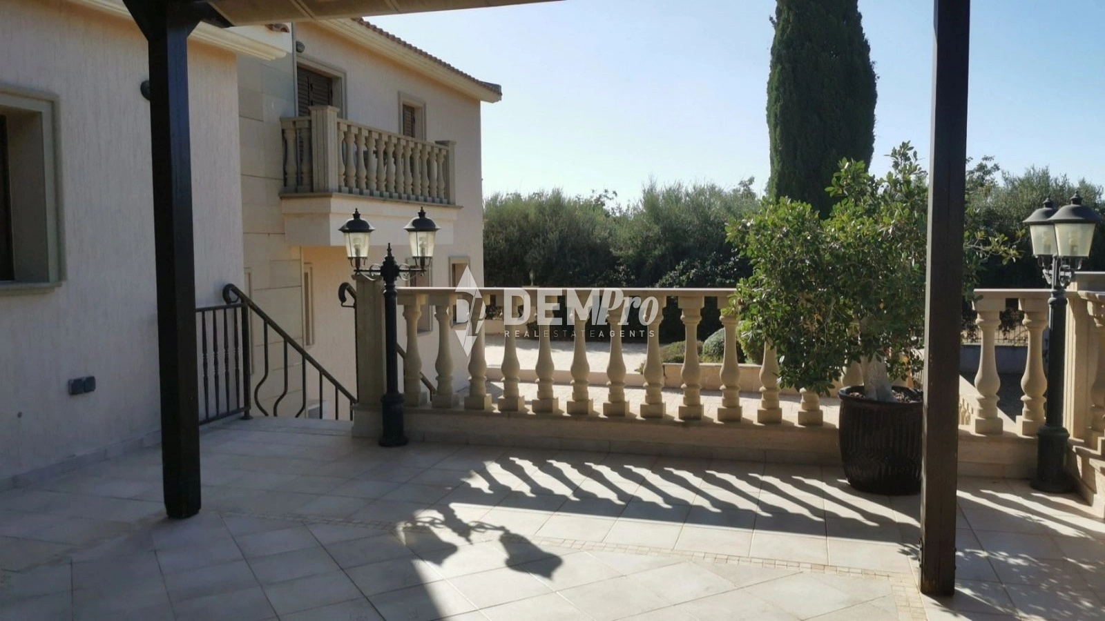 4 Bedroom House for Sale in Paphos – Emba