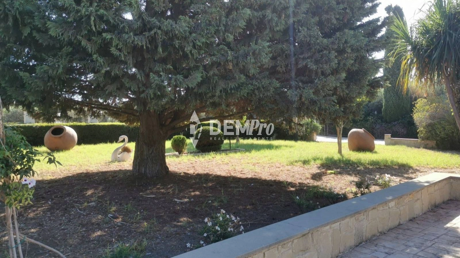 4 Bedroom House for Sale in Paphos – Emba
