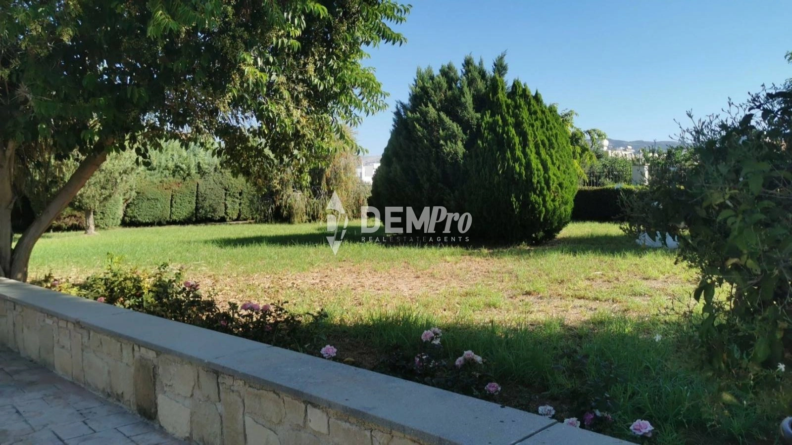 4 Bedroom House for Sale in Paphos – Emba