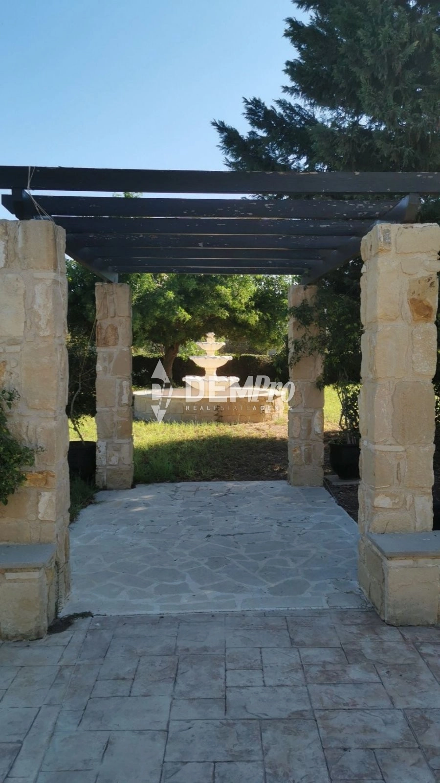 4 Bedroom House for Sale in Paphos – Emba