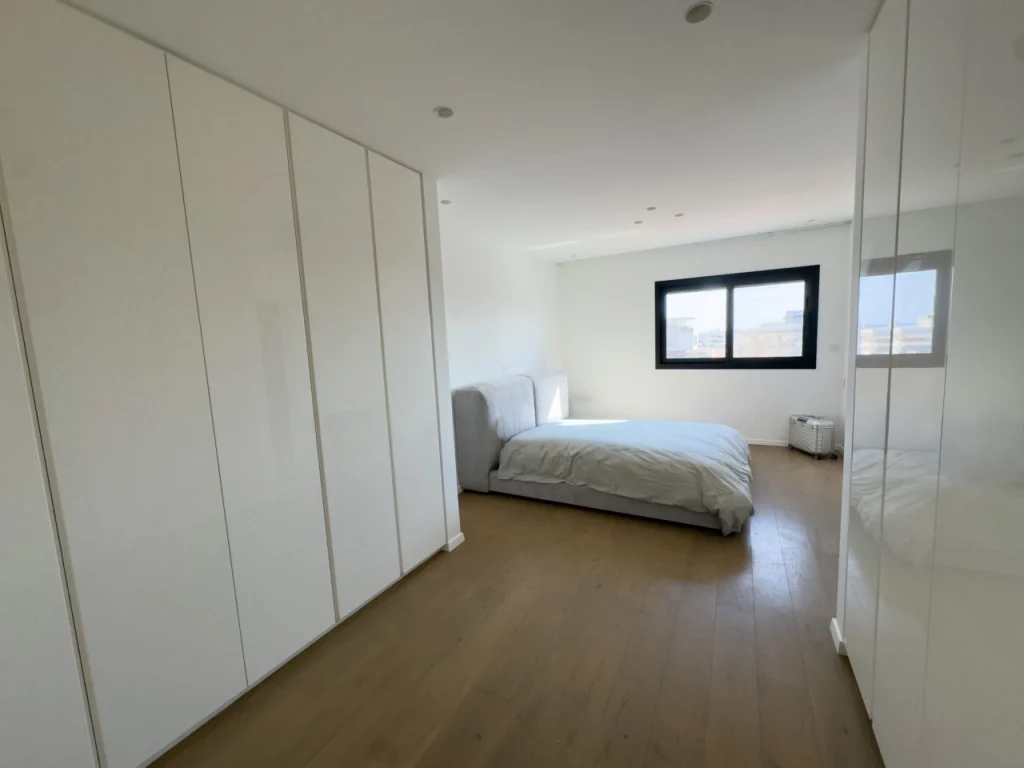 4 Bedroom Apartment for Sale in Limassol – Agios Nektarios