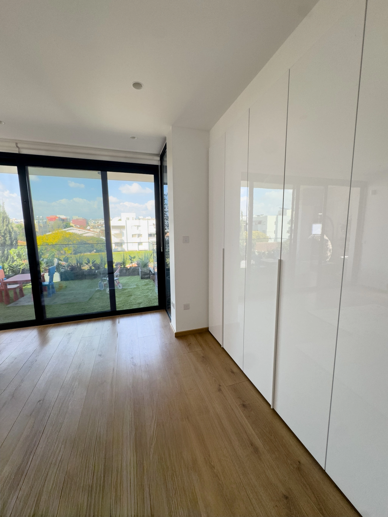 4 Bedroom Apartment for Sale in Limassol – Agios Nektarios