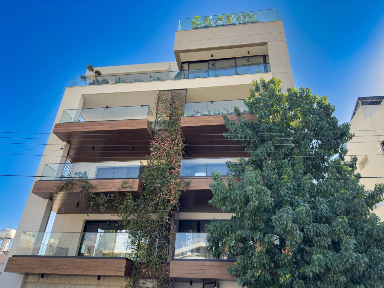4 Bedroom Apartment for Sale in Limassol – Agios Nektarios
