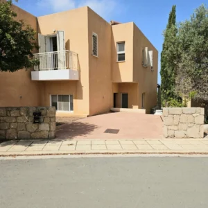 3 Bedroom House for Sale in Chlorakas, Paphos District
