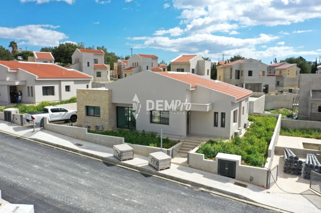 3 Bedroom House for Sale in Kouklia, Paphos District