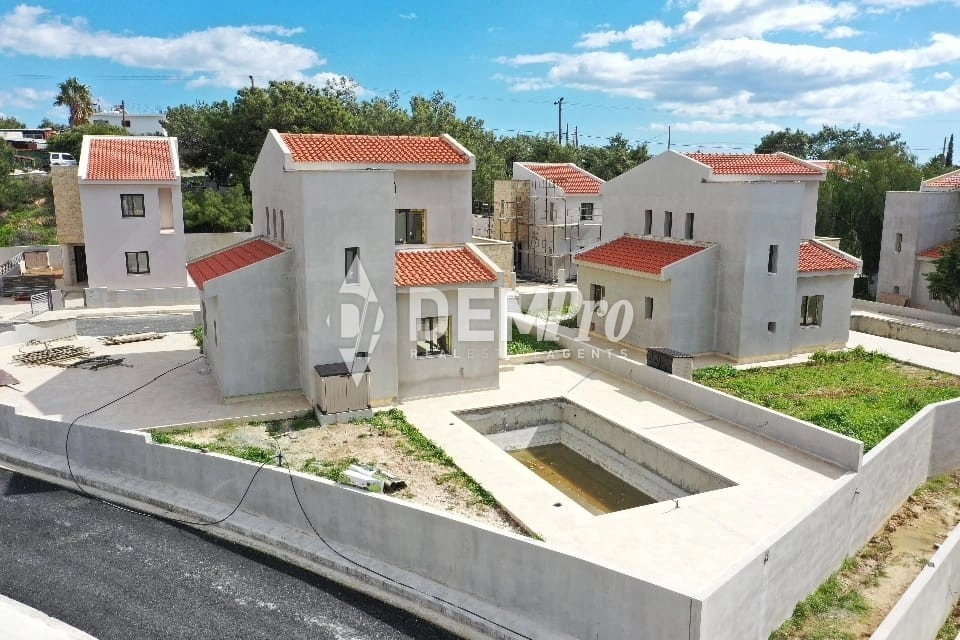 2 Bedroom House for Sale in Kouklia, Paphos District