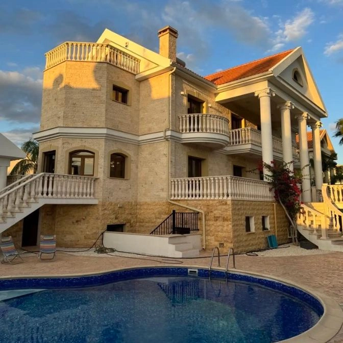 6+ Bedroom House for Rent