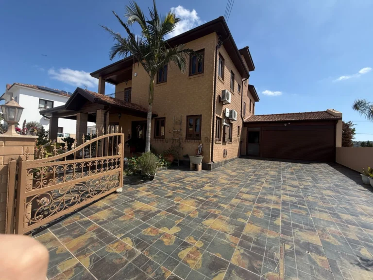 Cheap Houses and Villas for Sale Larnaca up to 600000 euro