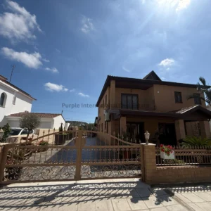 5 Bedroom House for Sale in Alethriko, Larnaca District