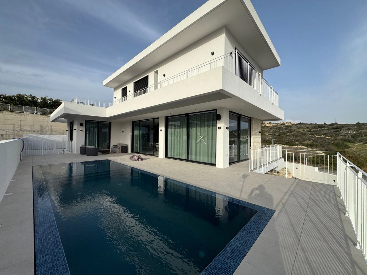 6+ Bedroom House for Sale in Agios Tychonas, Limassol District