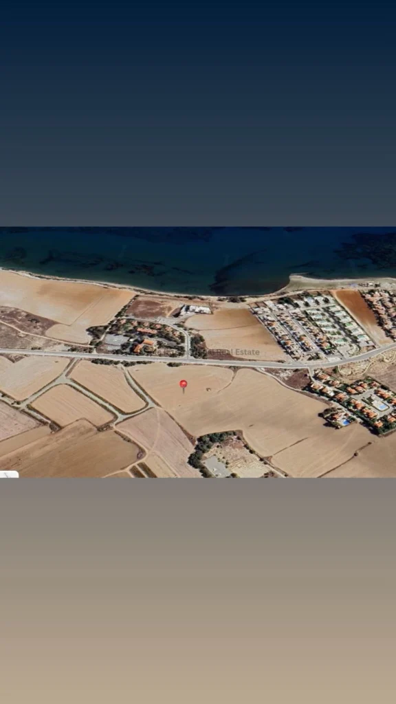 8,084m² Plot for Sale in Pervolia Larnacas