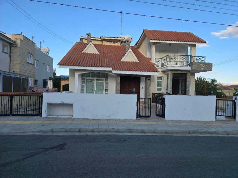 Cheap Houses and Villas for Sale Nicosia up to 500000 euro