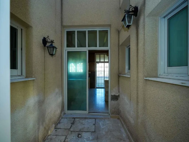 Cheap Houses and Villas for Sale Nicosia up to 500000 euro