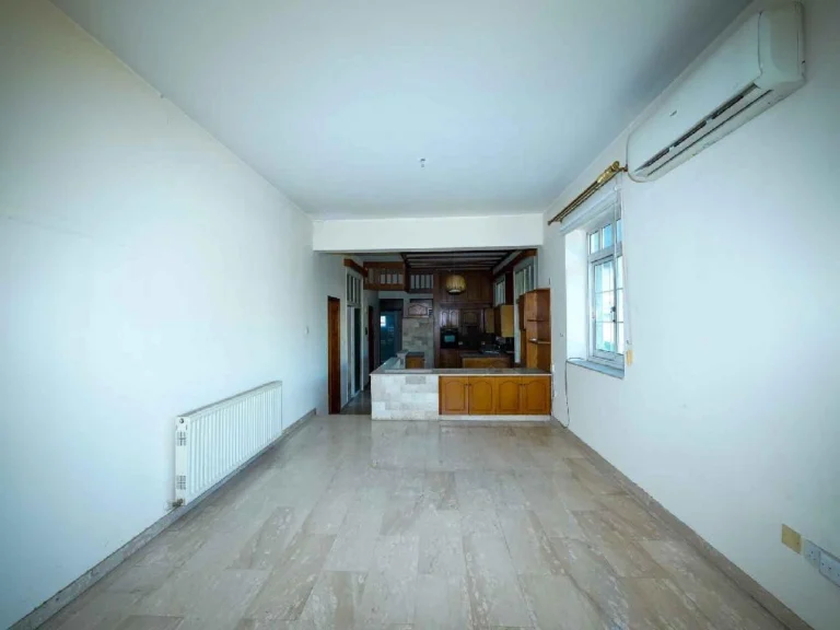 Cheap Houses and Villas for Sale Nicosia up to 500000 euro