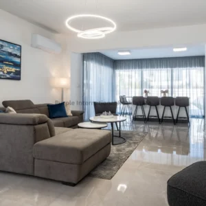 5 Bedroom House for Sale in Livadia Larnakas, Larnaca District